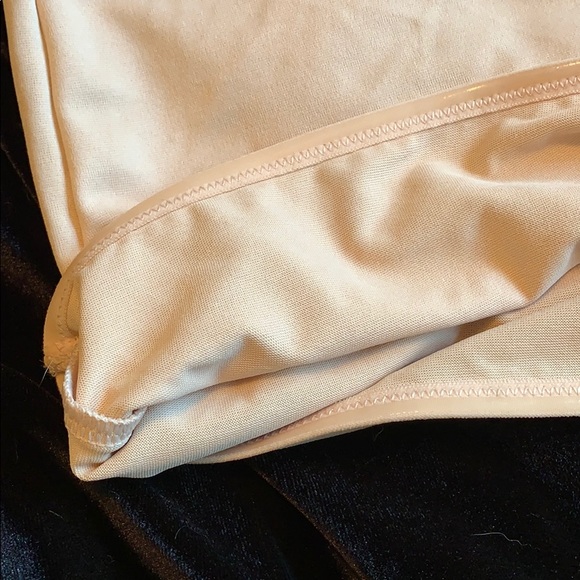 NWT new Flexees shapewear - Picture 3 of 10